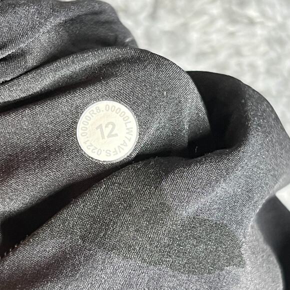 Lululemon Track That Mid-Rise Short 5" Size 12 Camo Black Athletic Yoga Gym - Picture 3 of 8